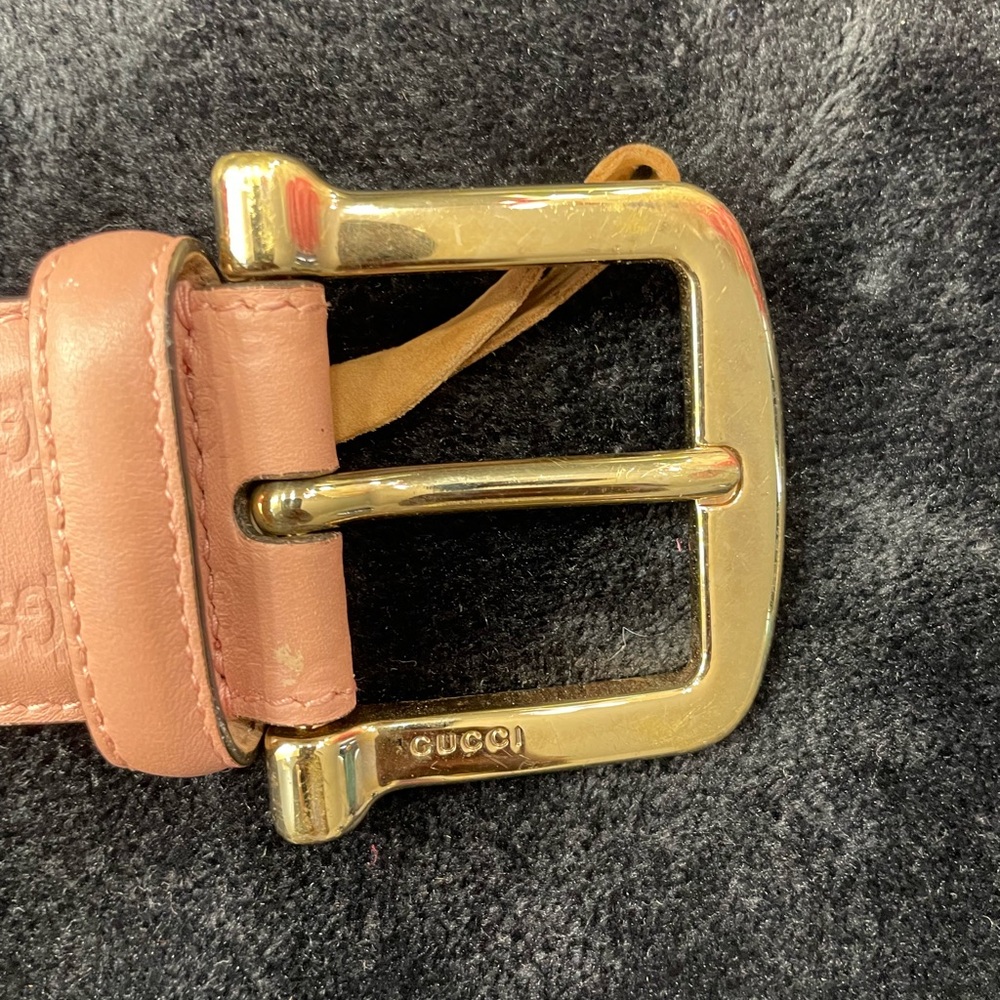 Gucci Gold Buckle Blush Leather Belt